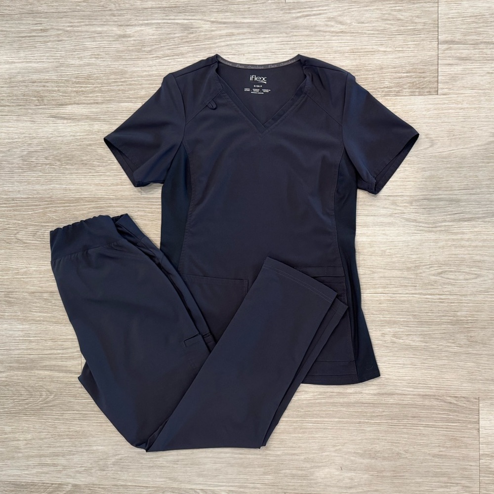 Cherokee iflex Scrub set
